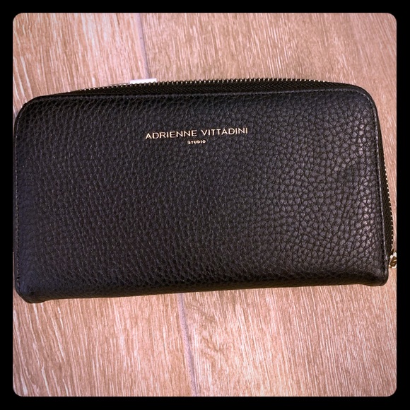 Adrienne Vittadini Handbags - Wallet